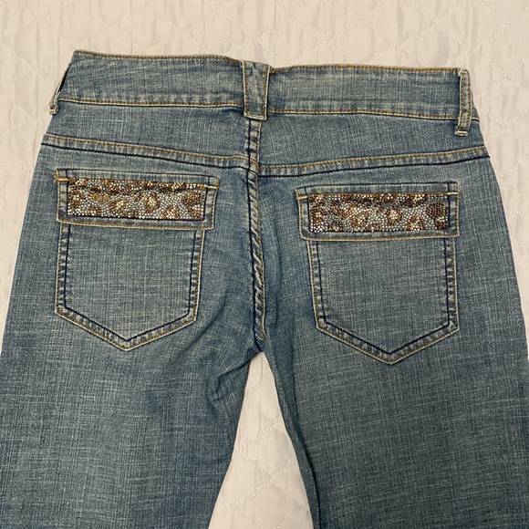 Guess Jeans - Picture 3 of 3